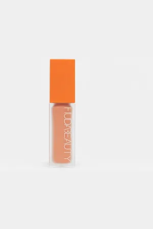 HUDA BEAUTY Corrector color #FAUXFILTER de -Naranja