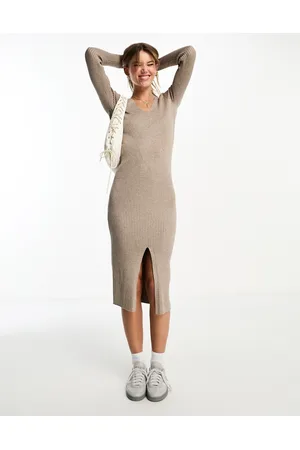 New Look Vestido midi color visón con abertura lateral y cuello de pico de canalé de