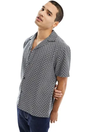 River Island Camisa con solapas y acabado texturizado de