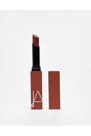NARS Pintalabios Powermatte de : Tono -Marrón
