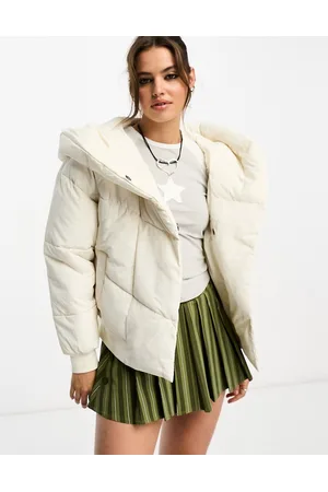 Noisy May Chaqueta color crema acolchada con capucha extragrande de -Blanco