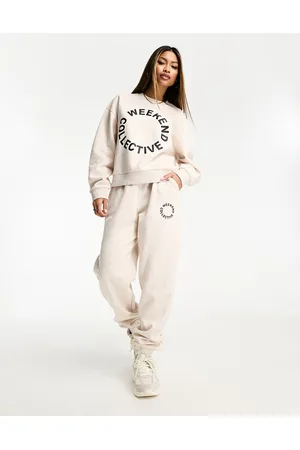 ASOS Joggers color avena jaspeado extragrandes con logo negro de (parte de un conjunto)-Beis neutro