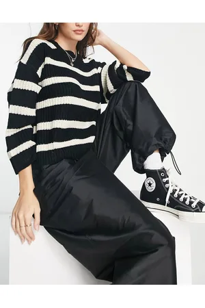 JDY Jersey beis y negro a rayas con cuello redondo de punto de -Beis neutro