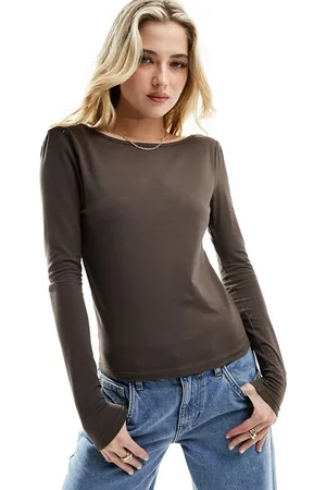 ASOS Top marrón de manga larga con espalda escotada de