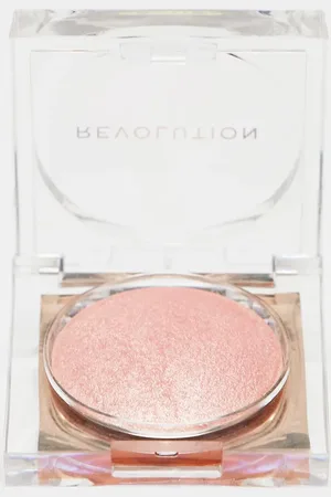 Revolution Iluminador Beam Bright de : Tono -Rosa