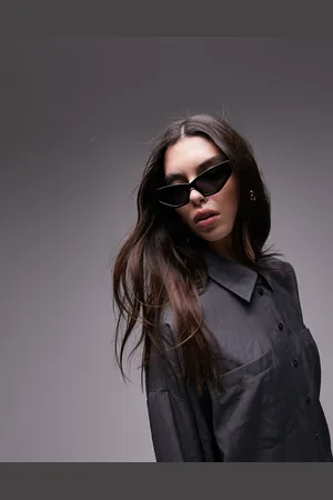 Topshop Gafas de sol negras de estilo ojos de gato angular Poppy de