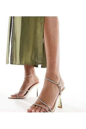 Simmi London Sandalias doradas de tacón con pedrería Adia de SIMMI London Wide Fit