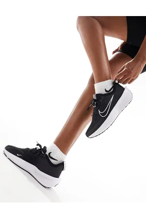 Nike Zapatillas de deporte negras y blancas Interact Run de