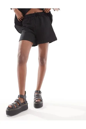 Noisy May Pantalones cortos negros de talle alto con acabado texturizado de (parte de un conjunto)