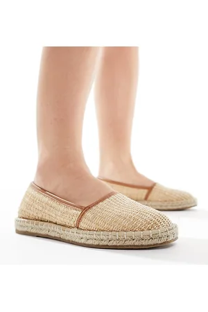 ASOS Alpargatas beis con puntera cerrada de rafia Joey de Wide Fit-Beis neutro
