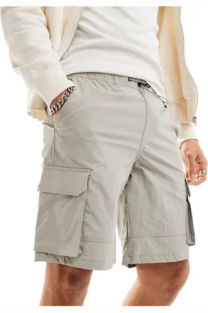 ADPT. Pantalones cortos gris claro cargo técnicos de