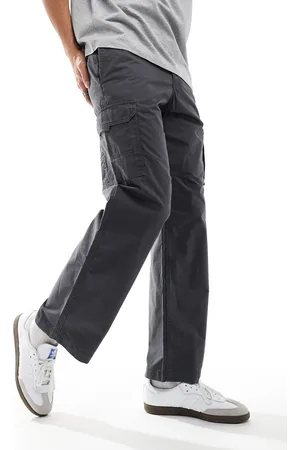 ADPT. Pantalones gris oscuro cargo de corte suelto de
