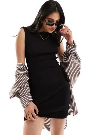 ASOS Vestido corto estilo camiseta sin mangas con diseño reforzado años 90 de canalé de