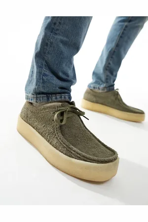Clarks Zapatos Wallabee grises con suela cupsole de ante de