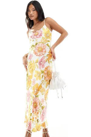 Forever New Vestido lencero semilargo amarillo y rosa con estampado floral de satén de -Multicolor