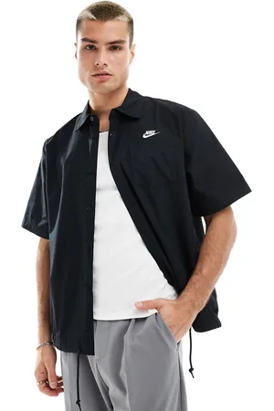 Nike Camisa negra de manga corta Club de