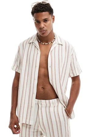 SELECTED Camisa blanco hueso a rayas extragrande con cuello de solapas de tejido texturizado de (parte de un conjunto)