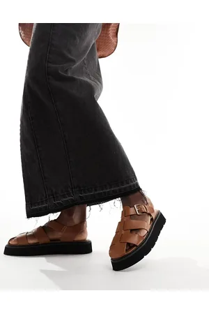 French Connection Sandalias tostadas estilo cangrejeras con plataforma plana de -Marrón