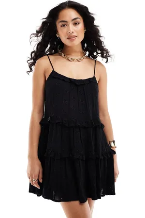 Miss Selfridge Vestido playero corto de tirantes anudados con bordado inglés de