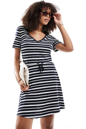 ONLY Vestido corto azul marino a rayas blancas con cuello de pico y lazada en la cintura de