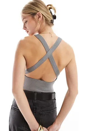 Miss Selfridge Top corto con cuello halter de canalé de -Blanco