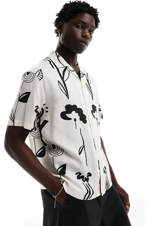 SELECTED Camisa blanca extragrande con cuello de solapas y estampado artístico de -Blanco