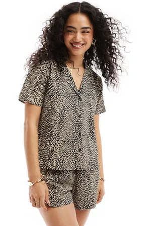 JDY Camisa negra y beis con diseño estampado de tejido texturizado de (parte de un conjunto)-Beis neutro