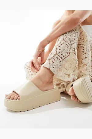 ASOS Sandalias blanco hueso con plataforma plana dentada Freedom de -Beis neutro
