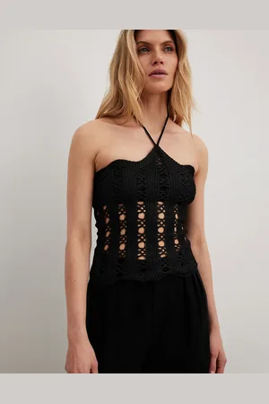 NA-KD Top con cuello halter de croché de