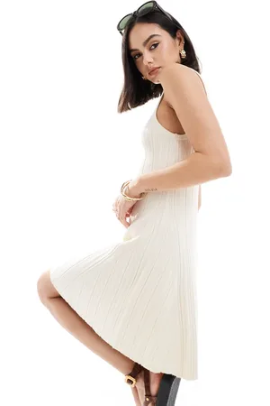 VERO MODA Vestido color crema con vuelo y cuello de nadadora de punto de -Blanco