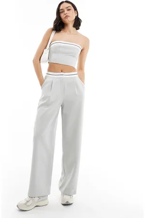 Miss Selfridge Pantalones gris azulado de pernera ancha con cinturilla plegada de (parte de un conjunto)