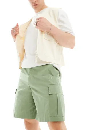 Nike Pantalones cortos cargo verdes de Club