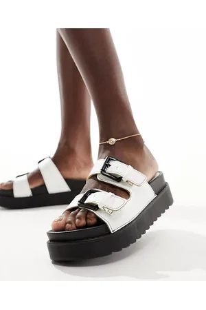 French Connection Sandalias blancas con dos tiras con hebilla y plataforma plana de