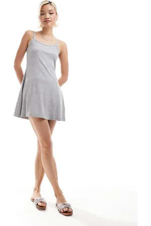 Monki Vestido lencero corto gris jaspeado de punto de