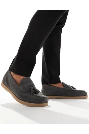 ASOS Náuticos grises de ante con suela beis de