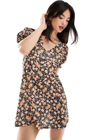 Miss Selfridge Vestido de tarde corto con mangas abullonadas y estampado de punto liso de