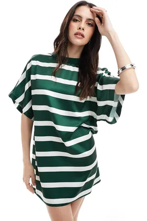 ASOS Vestido corto verde a rayas estilo camiseta extragrande de satén de -Multicolor