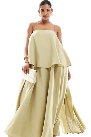 ASOS Vestido largo de tirantes con cuello cuadrado, bolsillos y detalle drapeado desmesurado de Curve