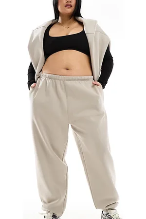Kaiia Joggers color con bajos ajustados de Plus (parte de un conjunto)-Beis neutro