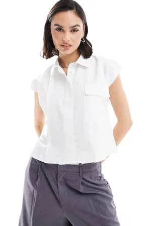 JDY Camisa blanca plisada con manga de casquillo de