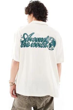 Dr Denim Camisa color holgada de manga corta con estampado gráfico de mundo en la espalda Madi exclusiva en ASOS de -Blanco