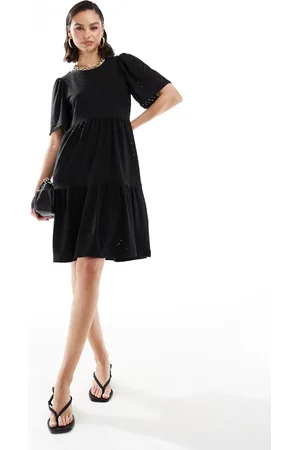 JDY Vestido midi escalonado con bordado inglés de