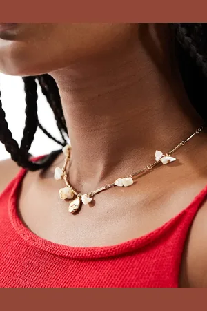 MANGO Collar con charms de perlas de