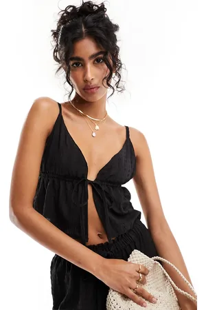 Esmée Top playero con lazada delantera y acabado texturizado exclusivo de (parte de un conjunto)