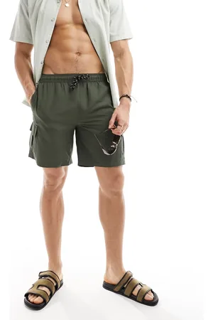 New Look Shorts de baño cargo caqui oscuro de -Verde
