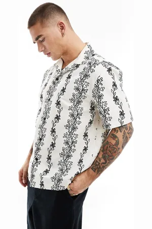 River Island Camisa color de manga corta con estampado de vid negro de -Blanco