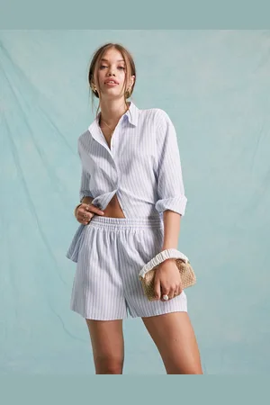 Miss Selfridge Pantalones cortos blancos a rayas sin cierres de popelina de (parte de un conjunto)