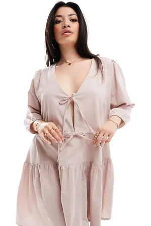 Esmée Vestido playero corto color escalonado de manga larga con lazada delantera de mezcla de lino exclusivo de Esmée Curve-Blanco