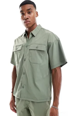 JACK & JONES Camisa caqui extragrande con bolsillos utilitarios de nailon de (parte de un conjunto)-Verde