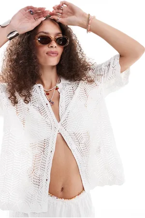Monki Camisa blanca abotonada de manga corta de punto de croché de